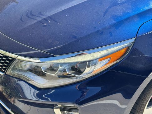 Used 2018 Kia Optima SX w/ Technology Package image 6