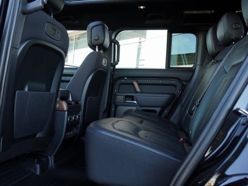 Used 2022 Land Rover Defender 110 X image 23