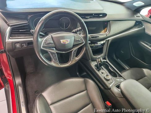 Certified 2023 Cadillac XT5 Premium Luxury AWD/4WD image 10