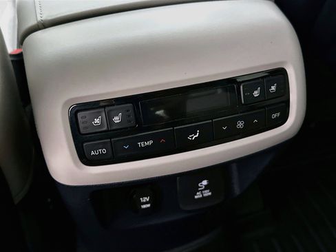 Used 2021 Hyundai Palisade Limited FWD image 28