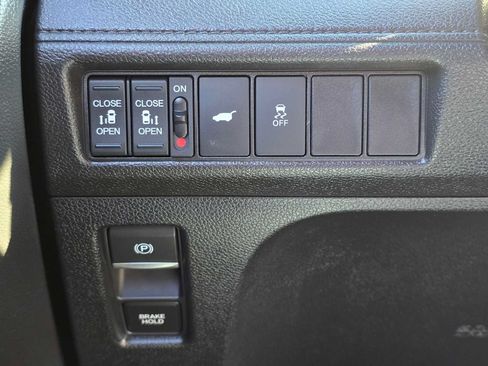Used 2025 Honda Odyssey Sport-L image 33