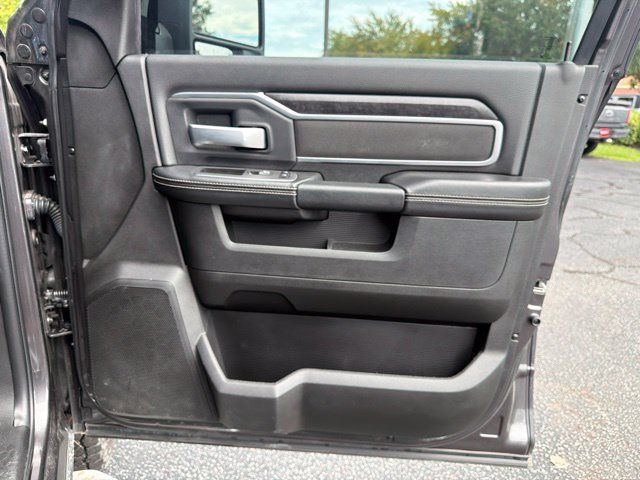 Used 2024 RAM 3500 Big Horn w/ Sport Appearance Package AWD/4WD image 11