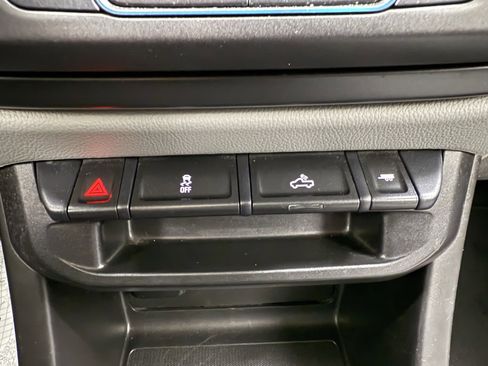 Used 2022 GMC Canyon Elevation Standard image 30