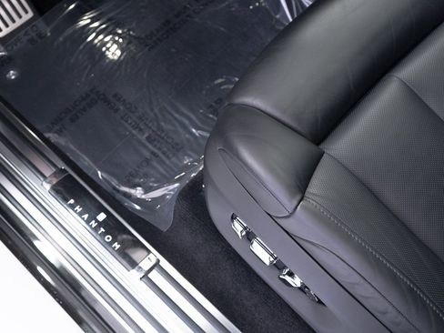 Certified 2023 Rolls-Royce Phantom Sedan w/ The Phantom Package image 13