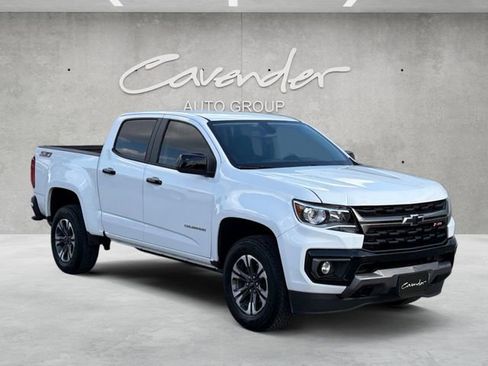 Used 2022 Chevrolet Colorado Z71 image 2