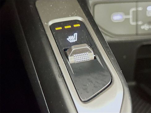 Certified 2025 Kia Sorento X-Line EX image 15