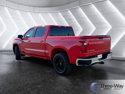 Certified 2023 Chevrolet Silverado 1500 LT RWD image 3