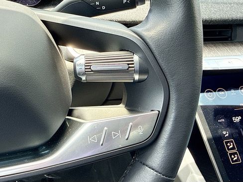 Used 2024 Lucid Air Touring AWD/4WD image 37