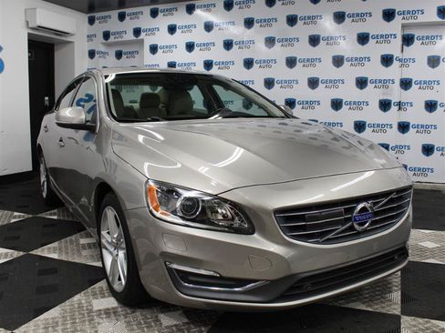Used 2015 Volvo S60 T5 Platinum w/ Climate Package AWD/4WD image 5