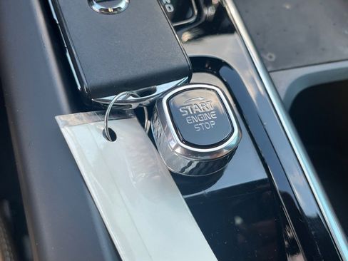 Used 2022 Volvo XC60 B6 Inscription w/ Advanced Package image 13