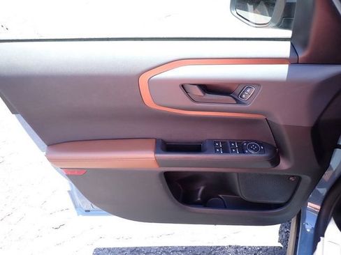 Certified 2021 Ford Bronco Sport Outer Banks w/ Outer Banks Package AWD/4WD image 21