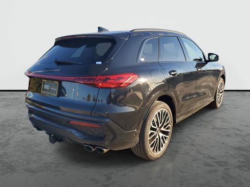 New 2025 Audi SQ5 Premium Plus image 4