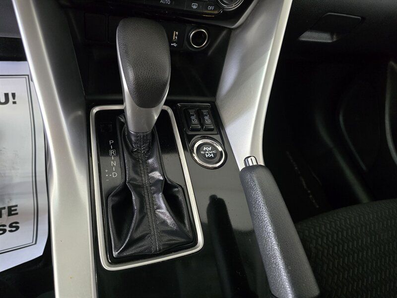 Used 2024 Mitsubishi Eclipse Cross LE AWD/4WD image 18
