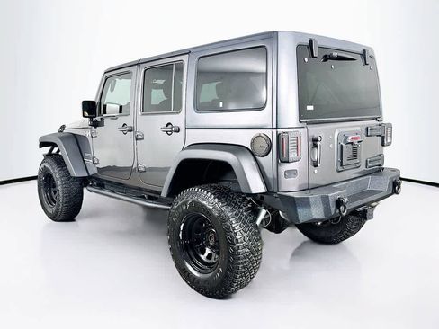 Used 2018 Jeep Wrangler Unlimited Sport S AWD/4WD image 4