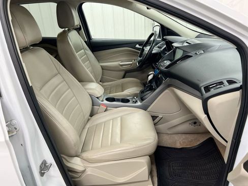 Used 2015 Ford Escape SE w/ Equipment Group 201A image 21