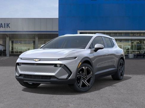 New 2026 Chevrolet Equinox EV LT w/ Convenience Package II FWD image 6