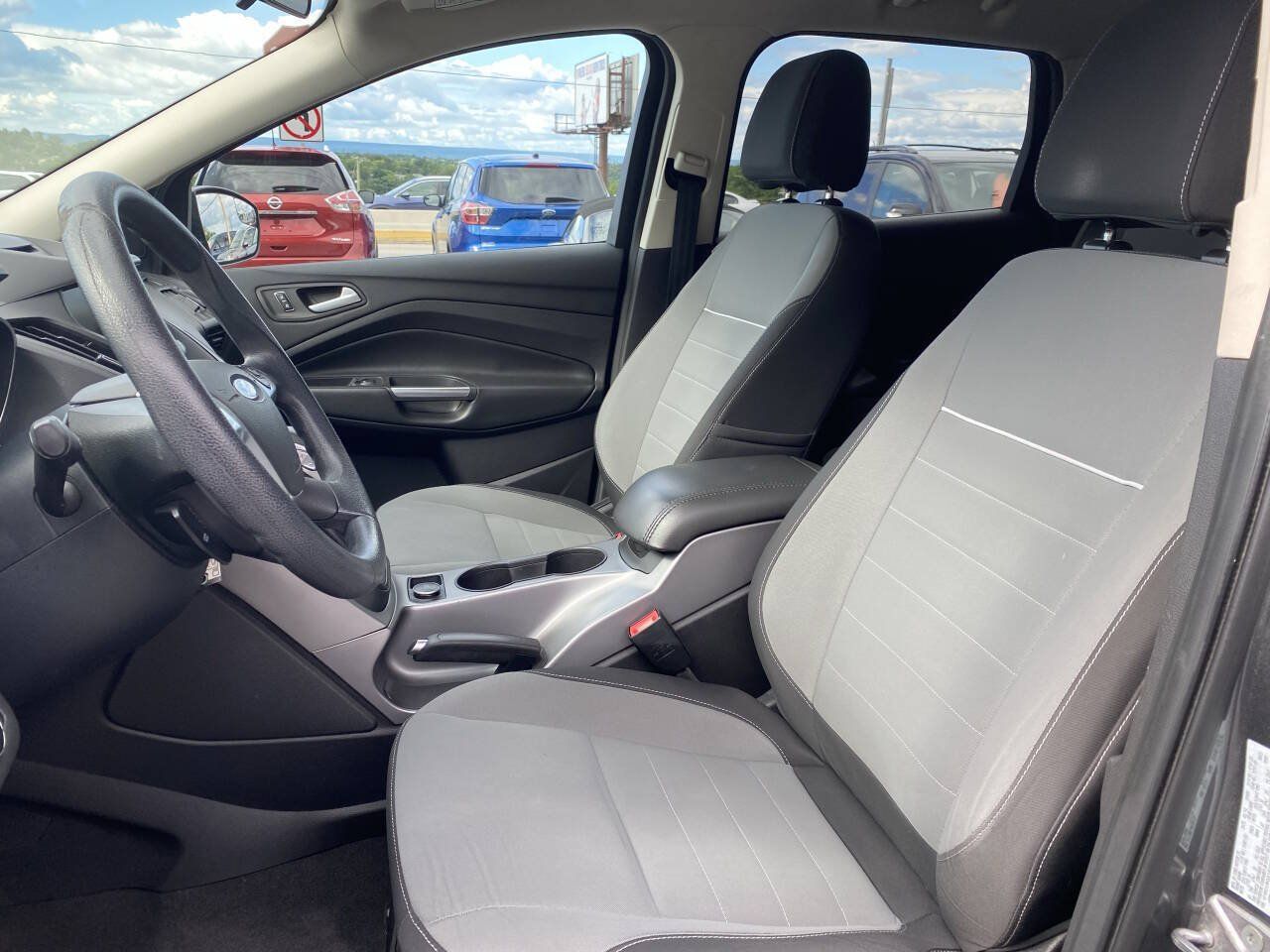 Used 2014 Ford Escape SE w/ Equipment Group 201A AWD/4WD image 12