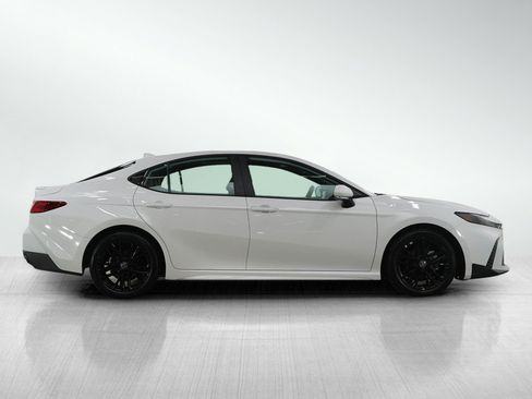 Used 2025 Toyota Camry SE w/ Multimedia Upgrade Package image 6