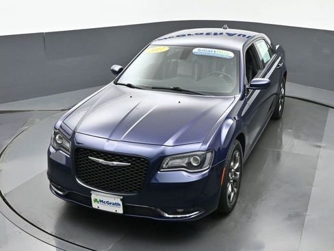 Used 2017 Chrysler 300 S image 26