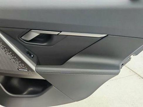 Used 2024 BMW 530i image 27