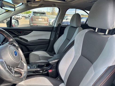 Used 2021 Subaru Crosstrek 2.0i Premium w/ Moonroof Package image 26