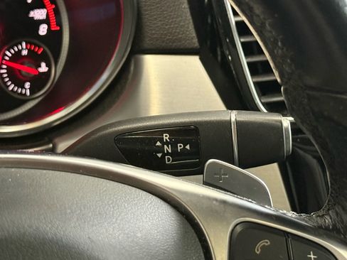 Used 2019 Mercedes-Benz GLE 400 4MATIC image 14