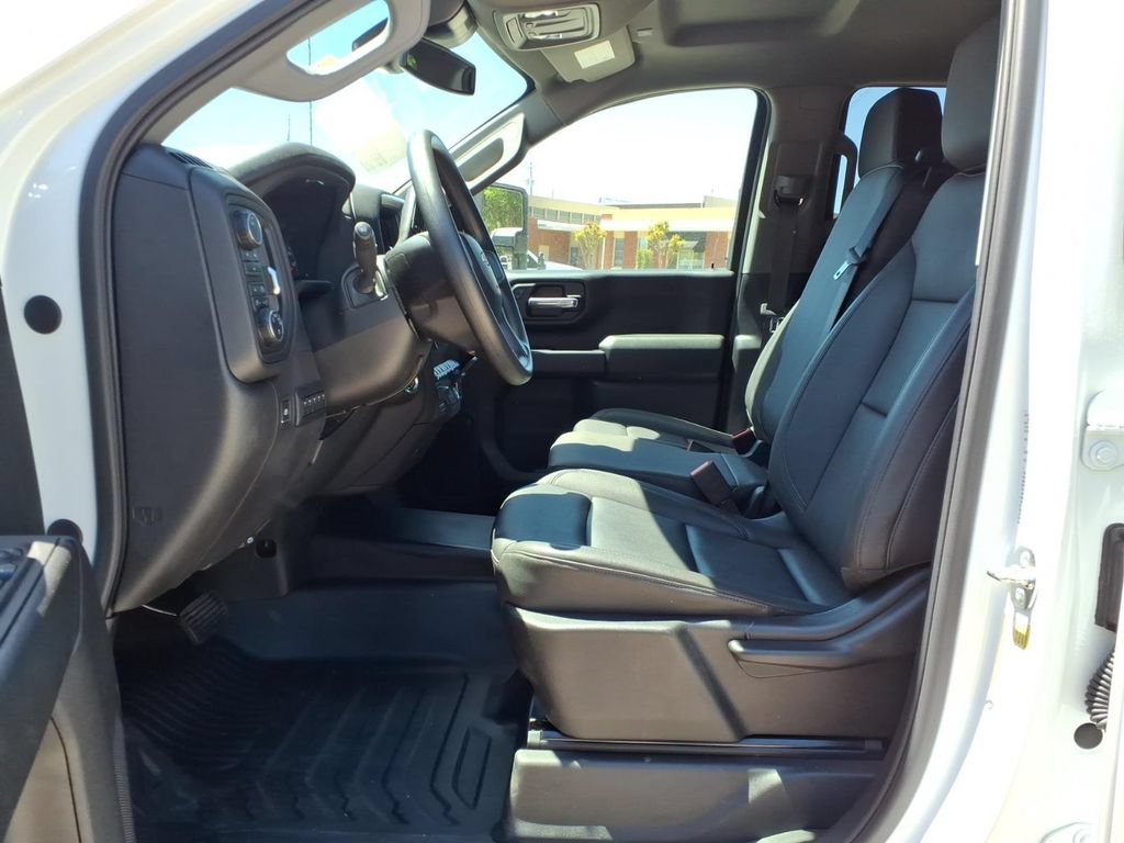 Used 2025 Chevrolet Silverado 2500 W/T w/ WT Convenience Package AWD/4WD image 19