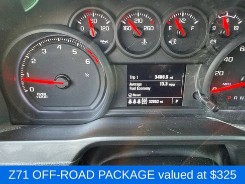 Used 2025 Chevrolet Silverado 2500 Custom w/ Custom Value Package AWD/4WD image 4
