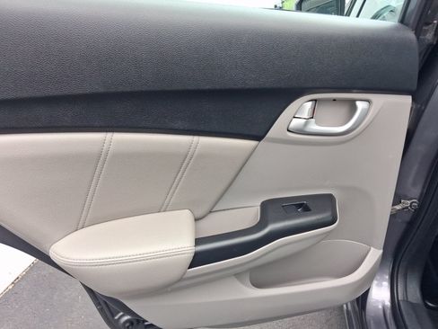 Used 2015 Honda Civic EX-L image 19