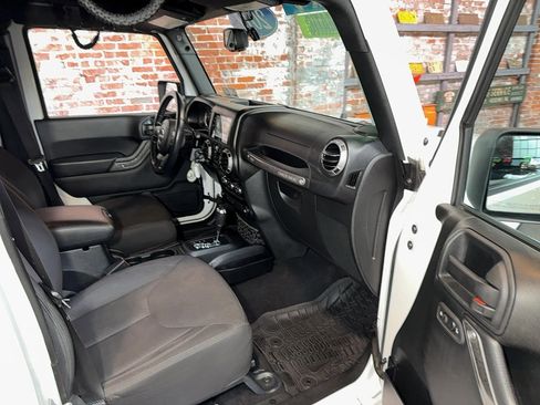 Used 2017 Jeep Wrangler Unlimited Sport w/ Quick Order Package 24S image 76