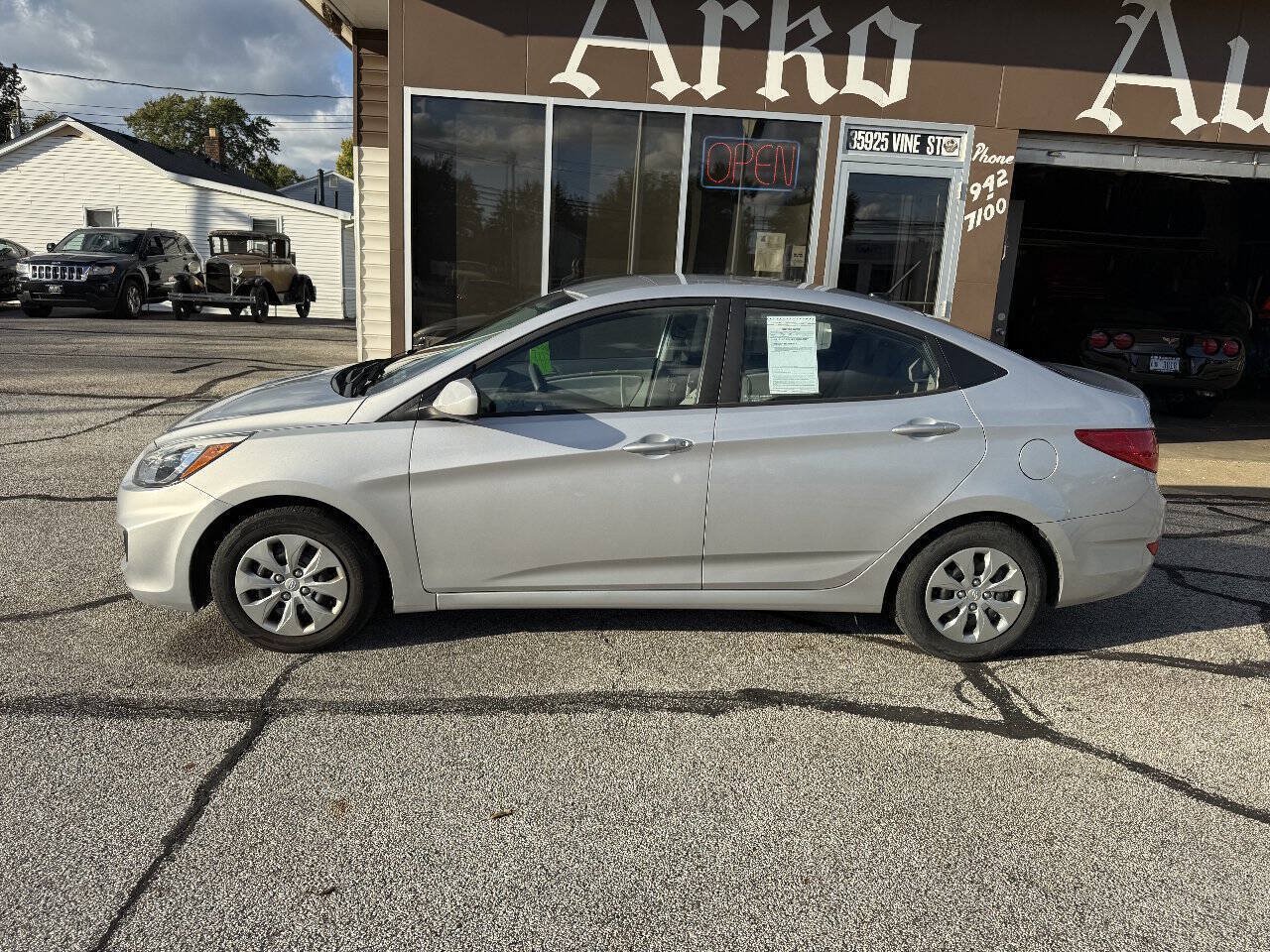 Used 2017 Hyundai Accent SE FWD image 5