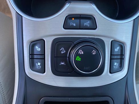 Used 2020 GMC Terrain Denali w/ Denali Premium Package AWD/4WD image 13