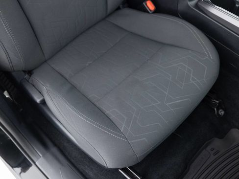 Used 2017 Toyota Tacoma SR5 image 25