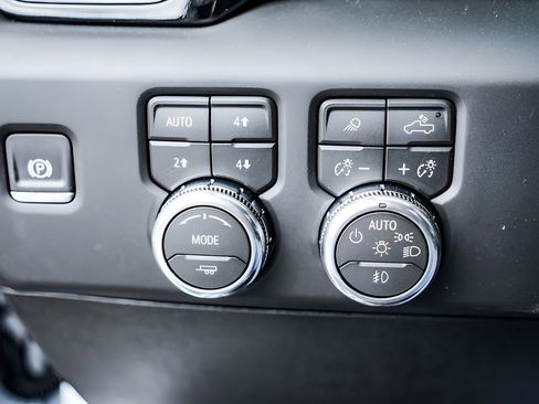 New 2026 GMC Sierra 2500 AT4X AWD/4WD image 21