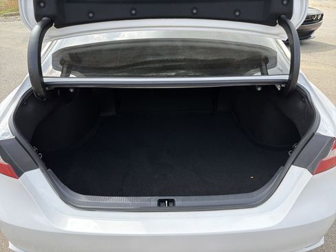 Used 2020 Toyota Camry SE w/ Audio Package image 18