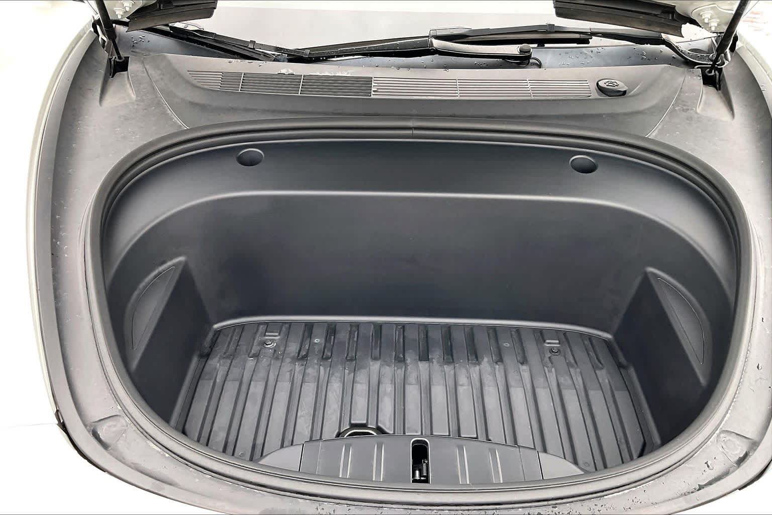 Used 2023 Tesla Model 3 Standard Range RWD image 28