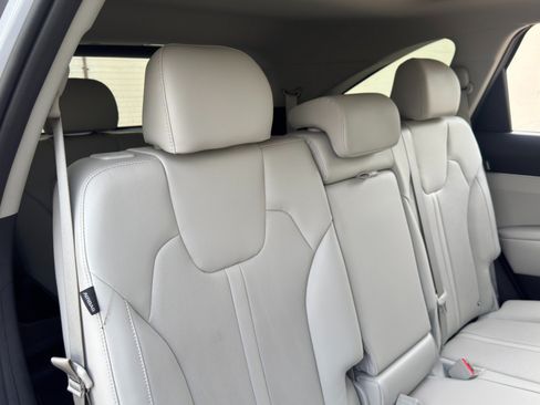 Used 2024 Kia Sorento S w/ Panoramic Sunroof Package AWD/4WD image 38