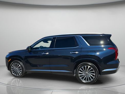 Used 2024 Hyundai Palisade Calligraphy image 18