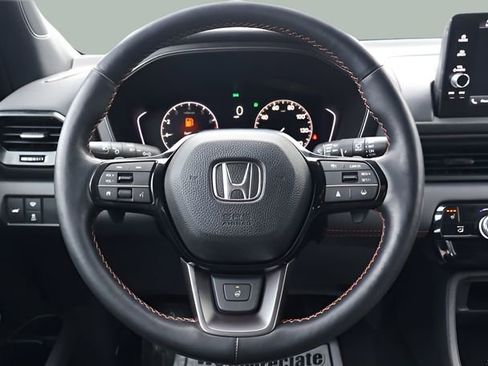 Used 2024 Honda Pilot TrailSport image 27