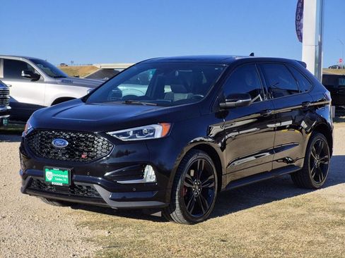 Used 2021 Ford Edge ST w/ Equipment Group 401A image 4