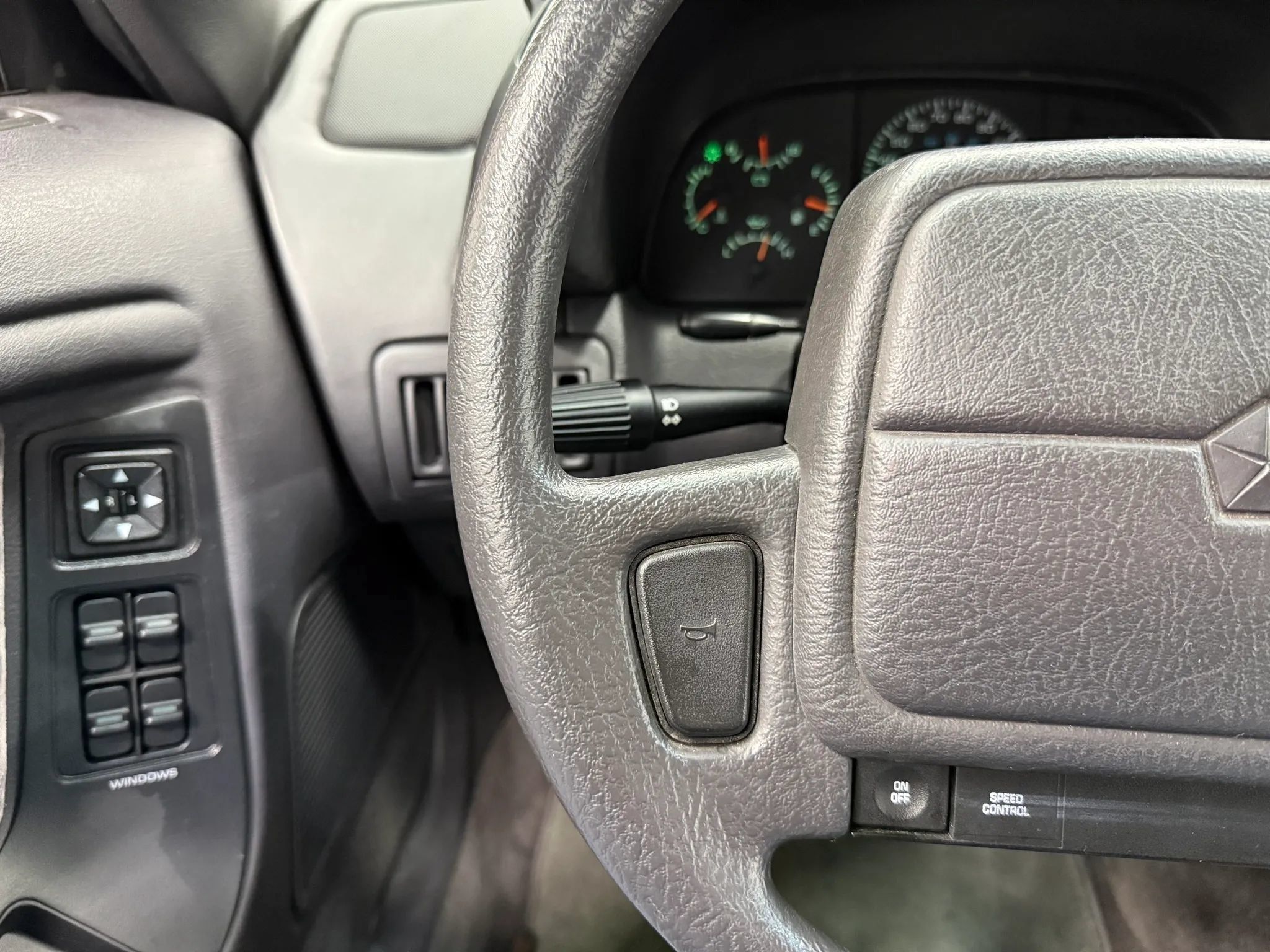 Used 1994 Chrysler LeBaron GTC FWD image 37