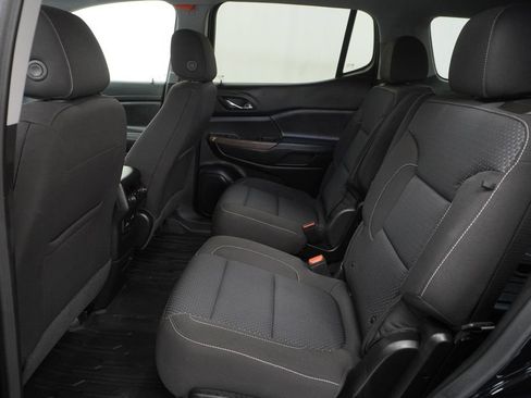 Used 2023 GMC Acadia SLE w/ Driver Convenience Package FWD image 16