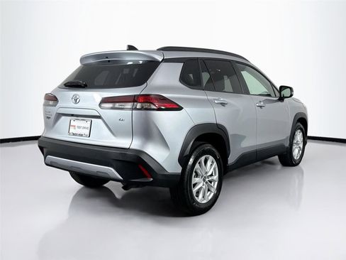Certified 2026 Toyota Corolla Cross LE FWD image 2