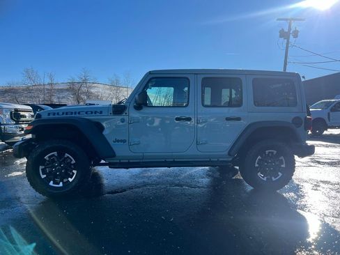 Used 2024 Jeep Wrangler Unlimited Rubicon 4xe w/ Technology Group image 4