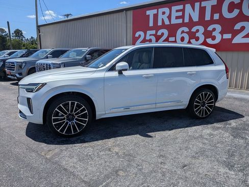 Used 2026 Volvo XC90 B5 Ultra AWD/4WD image 2