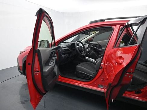 Used 2025 Subaru Crosstrek 2.5i Premium AWD/4WD image 18