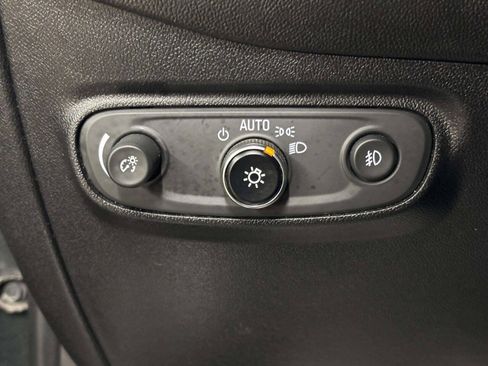 Used 2018 Chevrolet Equinox Premier AWD/4WD image 33