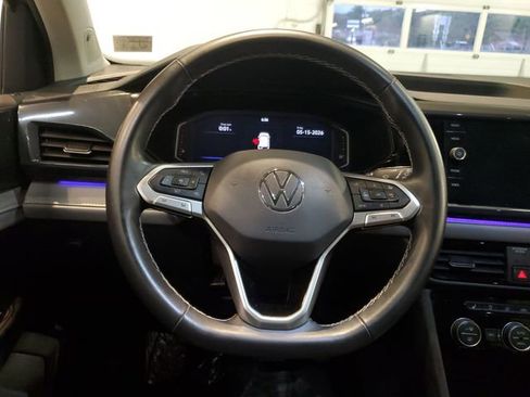 Used 2022 Volkswagen Taos SEL w/ Panoramic Sunroof Package AWD/4WD image 15