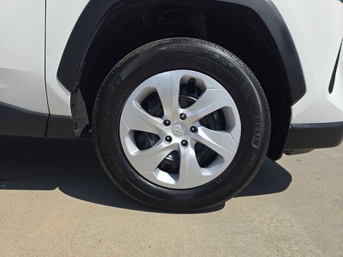 Certified 2025 Toyota RAV4 LE image 9