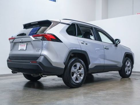 Used 2024 Toyota RAV4 XLE AWD/4WD image 9